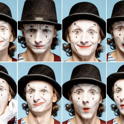 pantomimes-emotions-2021-11-01-21-16-30-utc-scaled