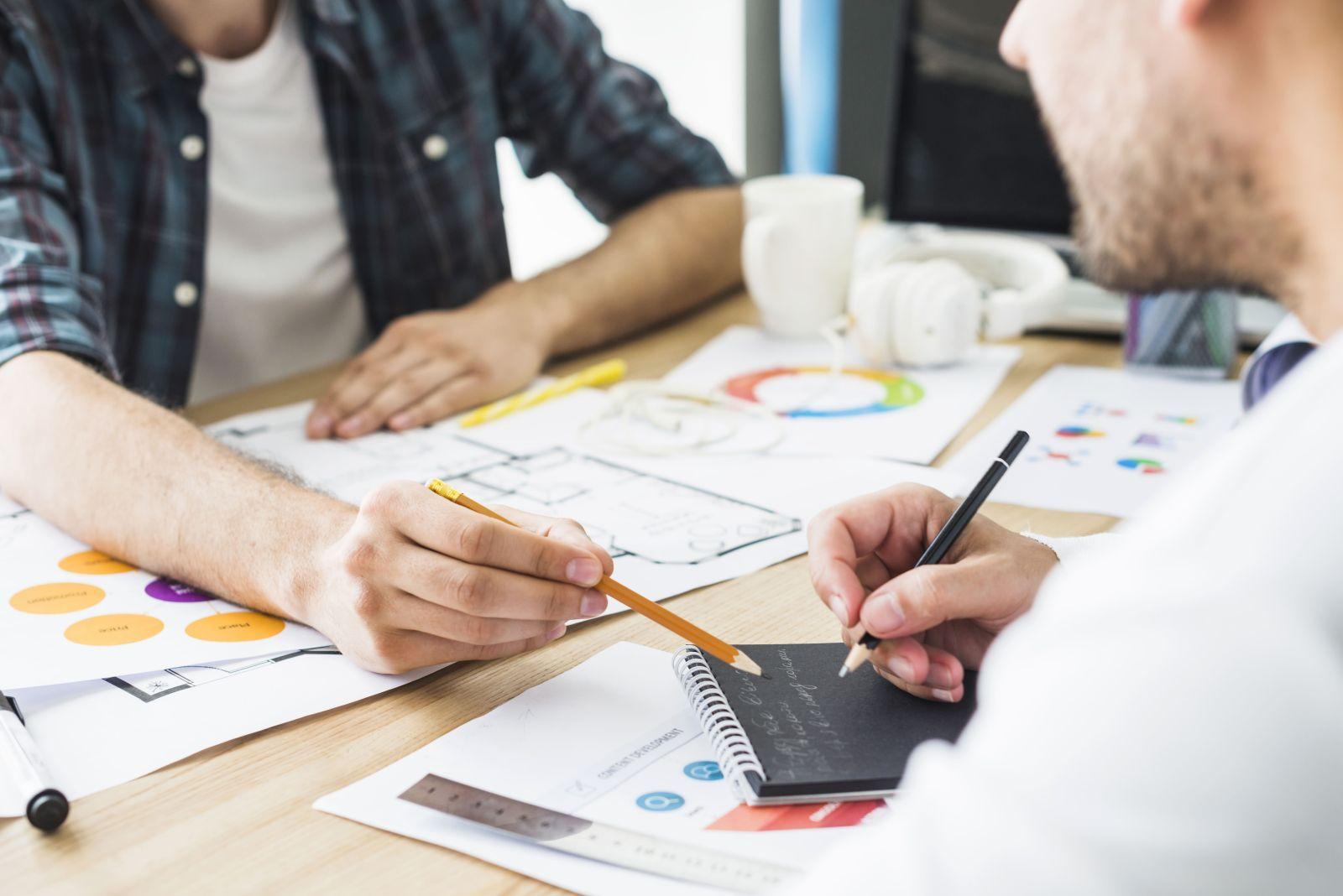 Comment donner une image pro à son entreprise dès le lancement ? Lancer son entreprise, c’est excitant. Mais soyons honnêtes : si votre image n’est pas professionnelle dès le départ, vos prospects risquent de vous juger… et de filer ailleurs. Bonne nouvelle : soigner son image n’est pas une affaire de grosses multinationales. Avec les bons choix, vous pouvez inspirer confiance dès le jour 1.